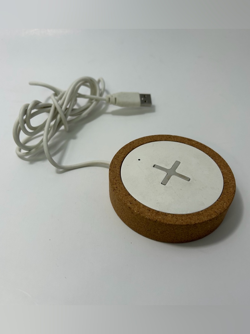 Ikea Nordmarke Wireless Charger White Cork Natural 604.780.65 NIB NORDMÄRKE